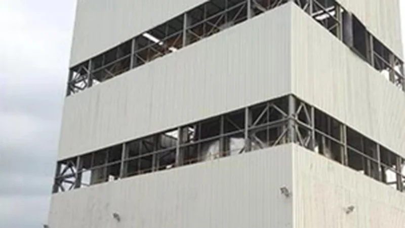 A modern industrial starch drying facility featuring energy-efficient drying methods_edite